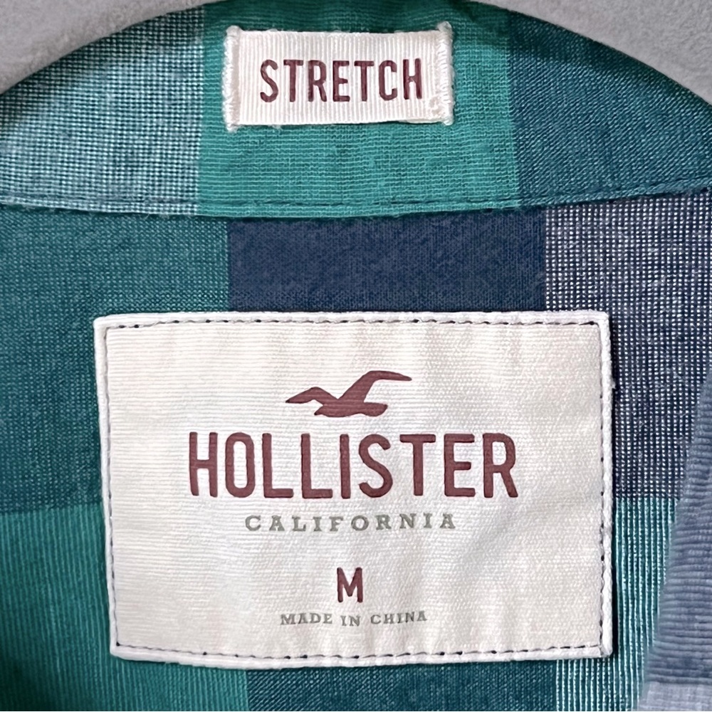Hollister Plaid Poplin Long Sleeve Button Down Shirt - Picture 3 of 14